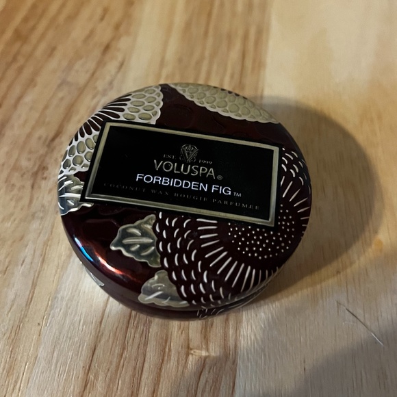 Voluspa Forbidden Fig scented mini candle NWT - Picture 2 of 5